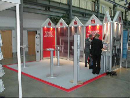 Stellw�nde, Stehtische, Barhocker, Displays