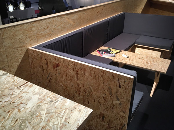 Messestand Loung mit Upcycling Paletten,�beln