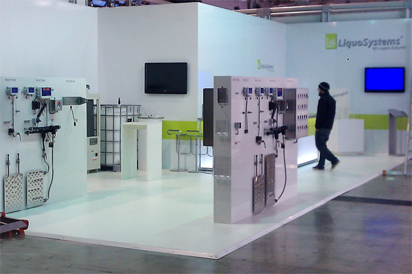 Messestand Displays f�r LCD-Fernseher, Produktpr�senter, Kabine, Regale, Br�ckentische, Stellw�nde, Bodenbel�ge