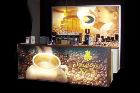 Kaffeebar New York komplett mit Leuchtr�ckwand nach Ihren W�nschen mit Ihrem Logo