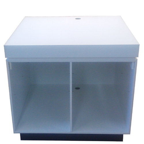 Systemeinrichtung Podest wei� lackiert mit T�ren